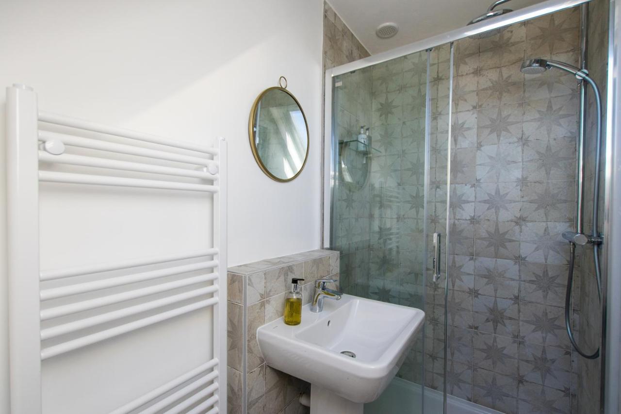 Bright & Beautiful Studio Flat In Bristol! Esterno foto