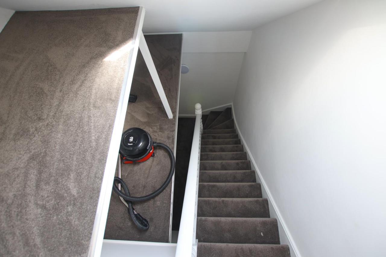 Bright & Beautiful Studio Flat In Bristol! Esterno foto